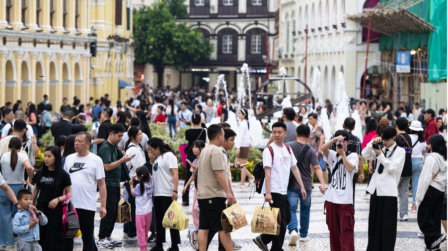 Ministry: China introduces 6,300 preferential measures to boost tourism - Vimarsana News