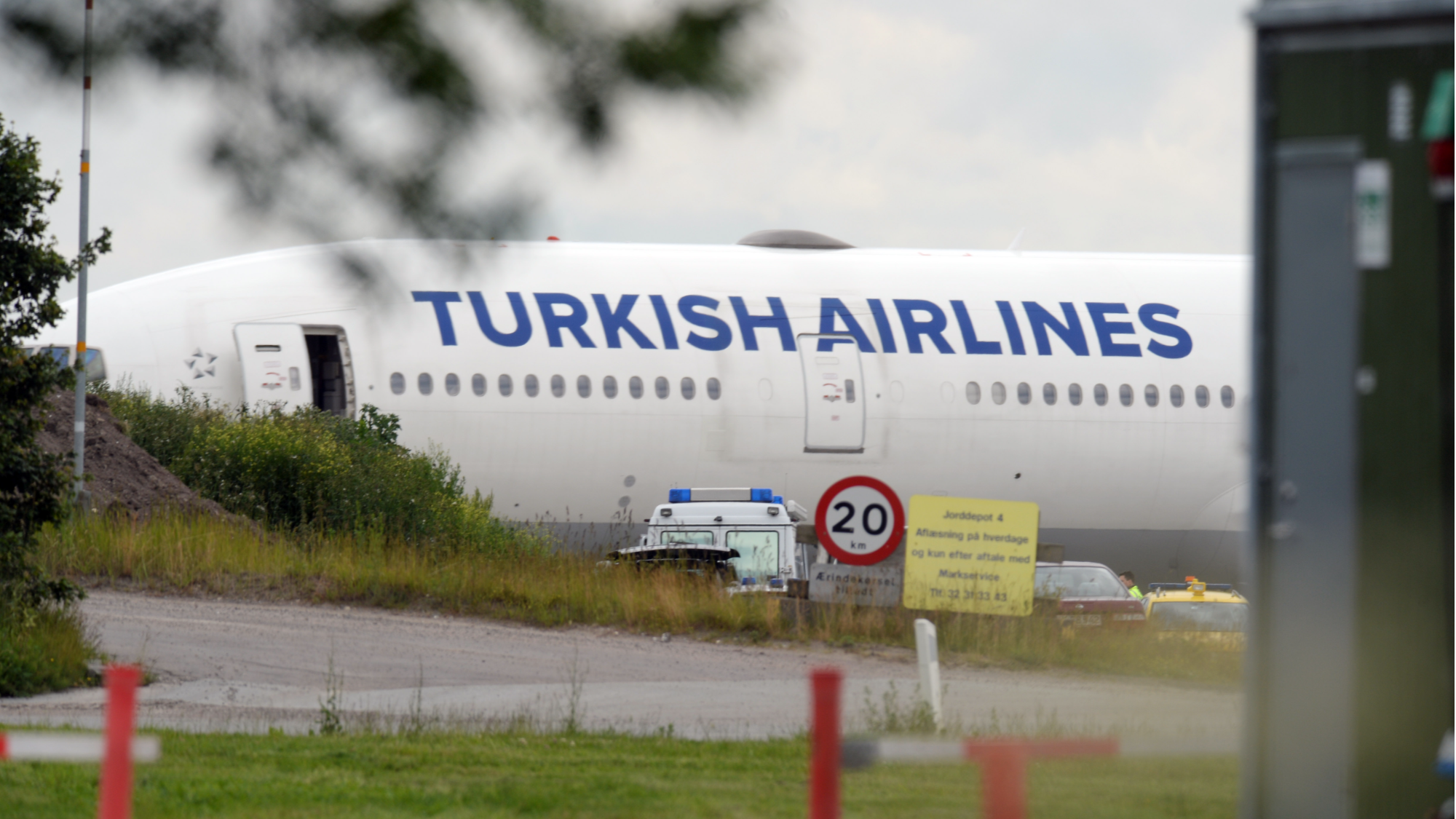 Turkish Airlines flight makes emergency landing at JFK after pilot dies mid-flight
