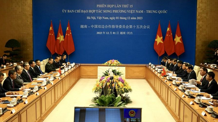 Foreign minister: China ready to strengthen cooperation with Vietnam