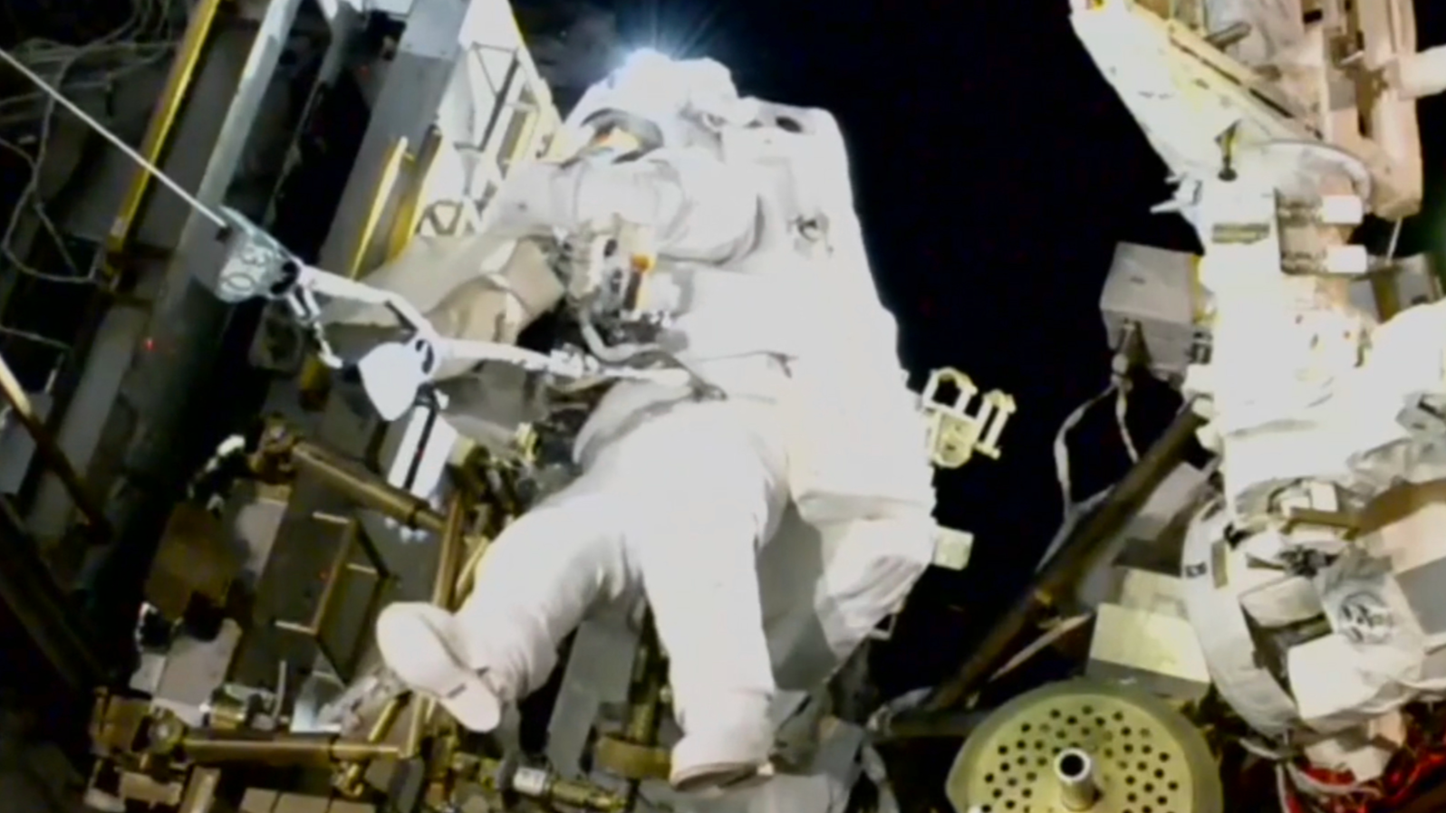 How does space travel affect astronaut health?