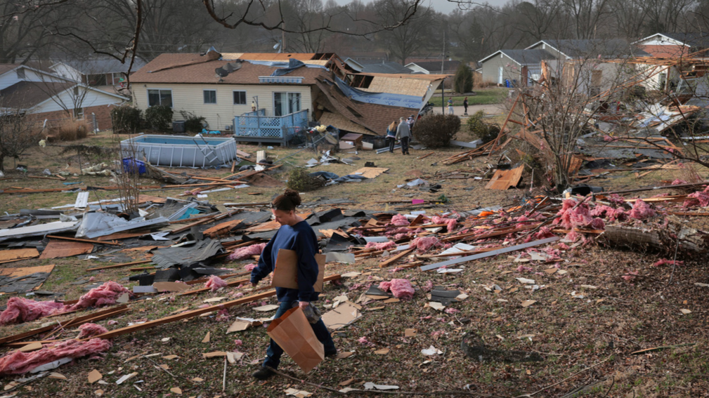 Death toll rises to 34 as severe storms continue battering US