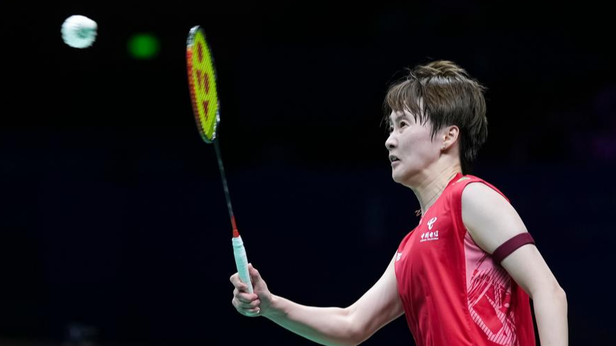 China secures women's singles 1-2 at Asian badminton championships