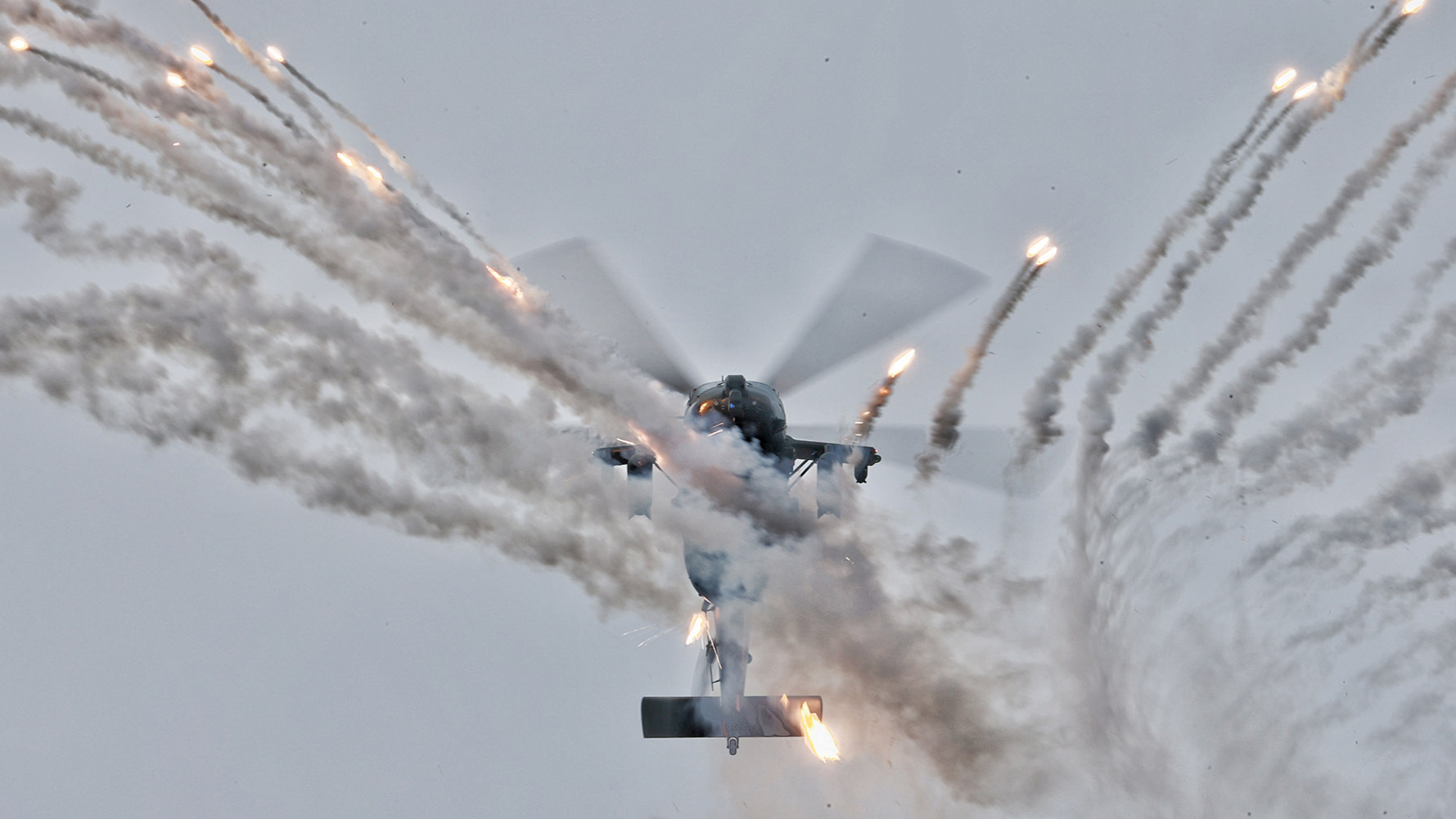 Z-20T helicopter dazzles in Tianjin, showcasing broad combat