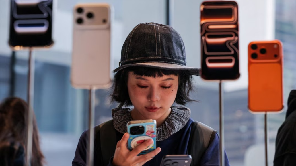 Apple hits $4t market value as new iPhone models revitalize sales