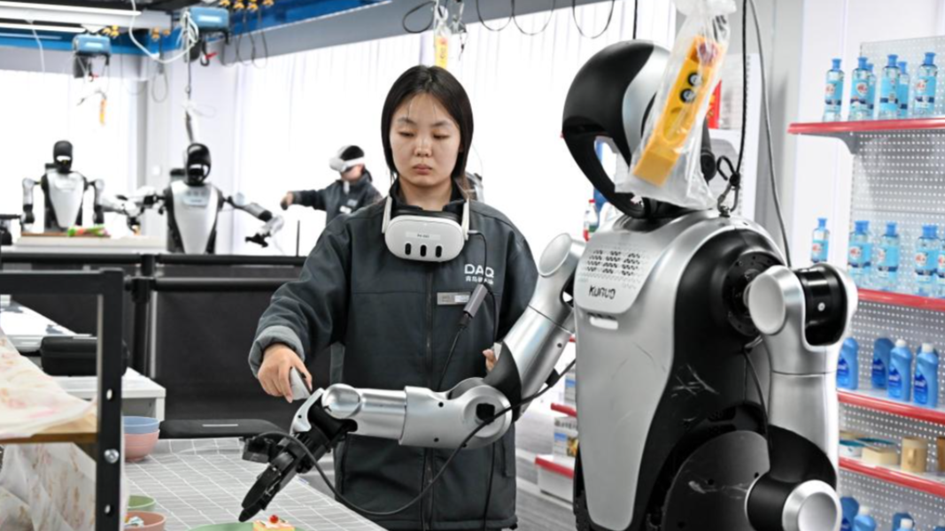 Amid tech boom, young Chinese gear up for new job opportunities