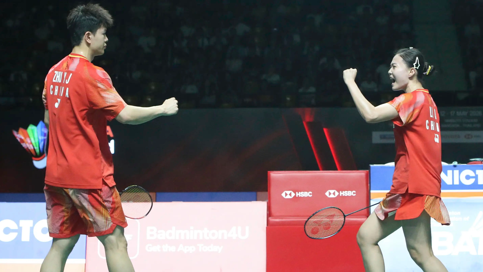 Chinese shuttlers reach three finals at Badminton Thailand Open