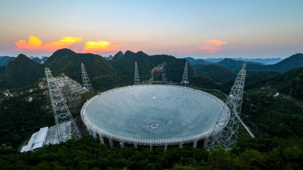 China's FAST Discovers Lightest Binary Neutron Star System